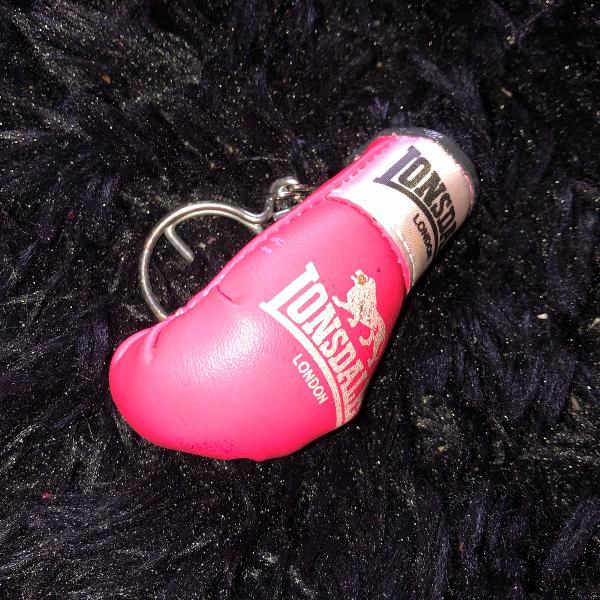 chaveiro luva de boxe rosa