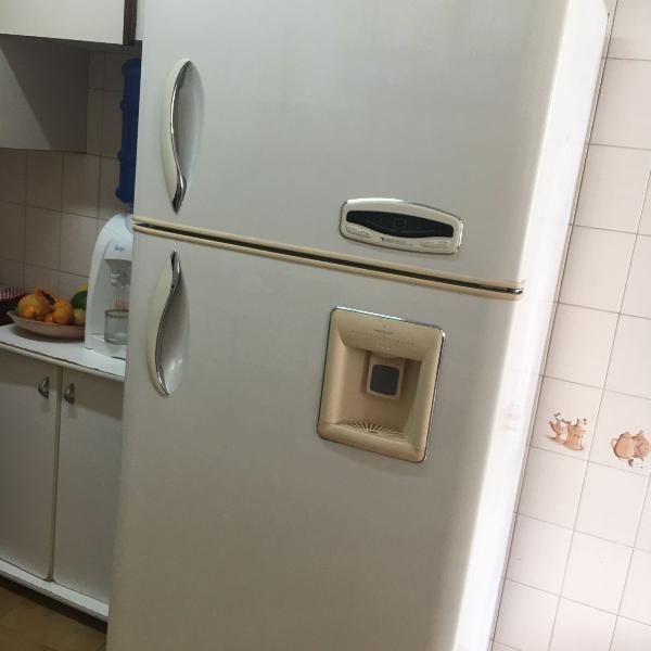 geladeira lg duplex 530l com painel digital e dispenser de