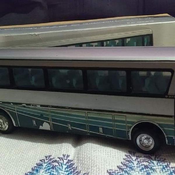 miniatura ônibus arpa