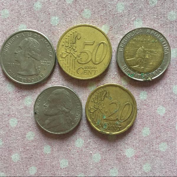 moedas estrangeiras