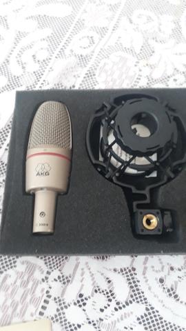 Microfone AKG C  B