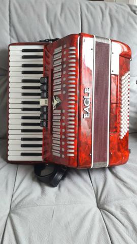 Sanfona Acordeon Eagle