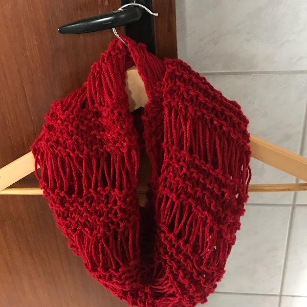 gola de tricô vermelha