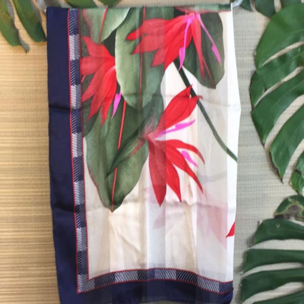 lenço seda pura balenciaga