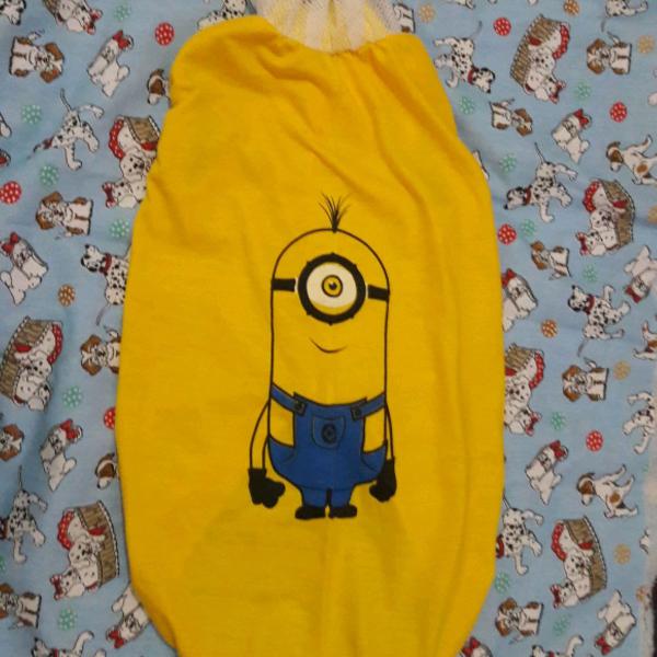 Blusa minions com capuz