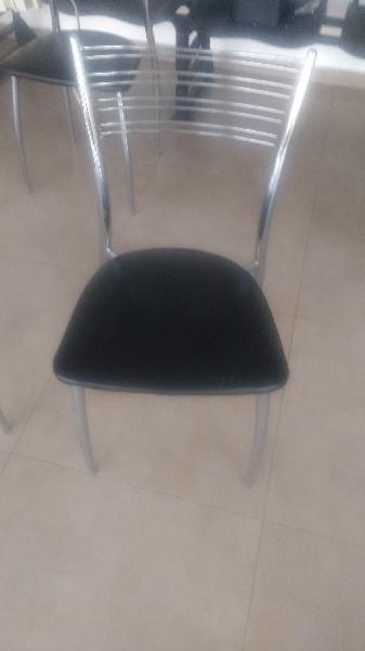 Cadeira em aço cromado Todesch