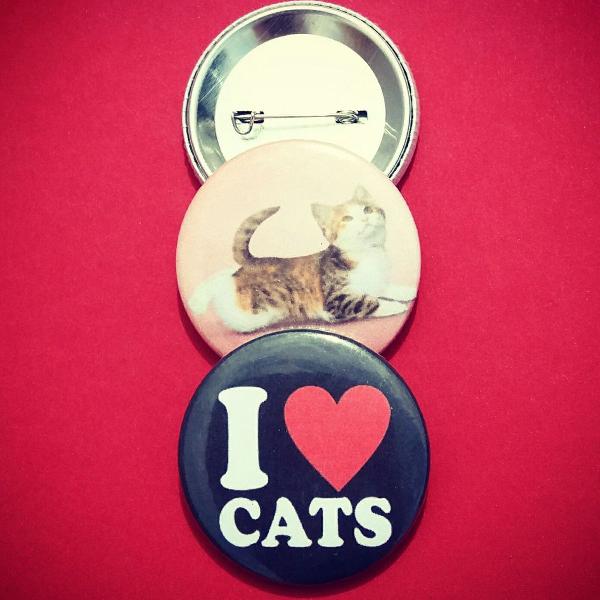 Kit (2) Buttons: Amo Gatos