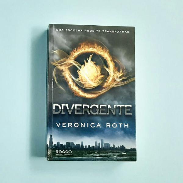 Livro "Divergente"