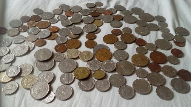 Lote moedas internacionais para colecionadores