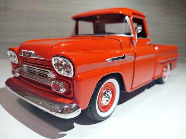 Miniatura Pickup Chevy Apache 