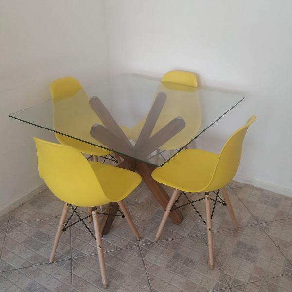 Conjunto 4 Cadeiras Charles Eames Eiffel Wood Base Madeira -