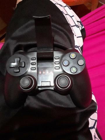 Controle via Bluetooth semi novo