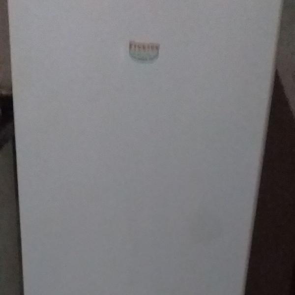 Freezer 121 litros, 110 vts