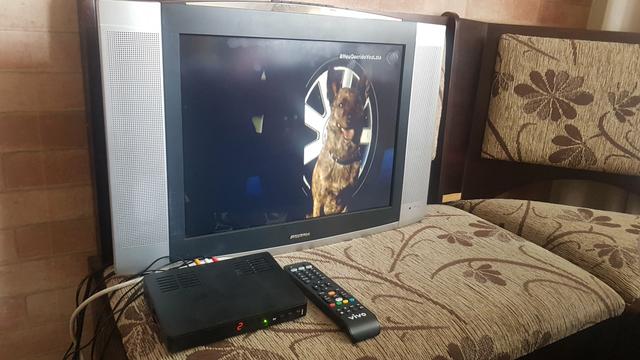 TV LCD 21 PL + Conversor digital