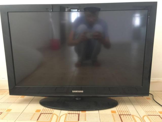 TV Samsung LCD 26