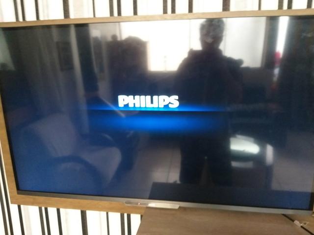 Tv 47 3D Philips com ambilight
