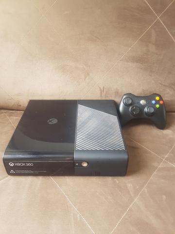 X box 360 semi novo