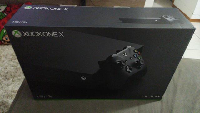 Xbox one X semi novo