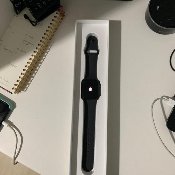 apple watch series 3 - 42mm