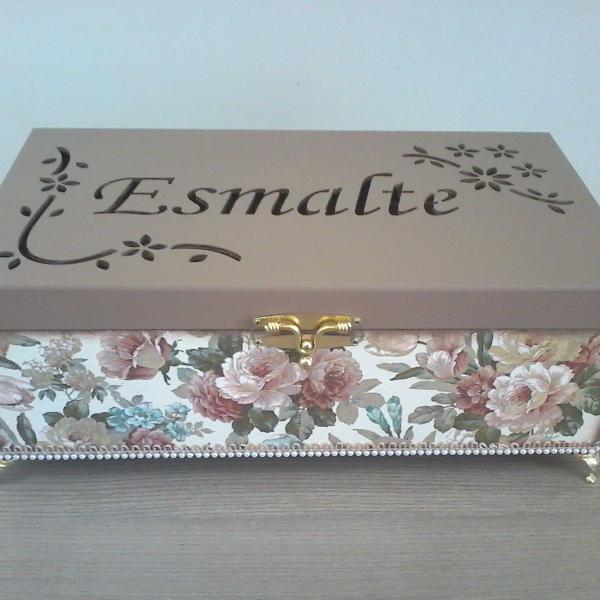 caixa para 50 esmaltes