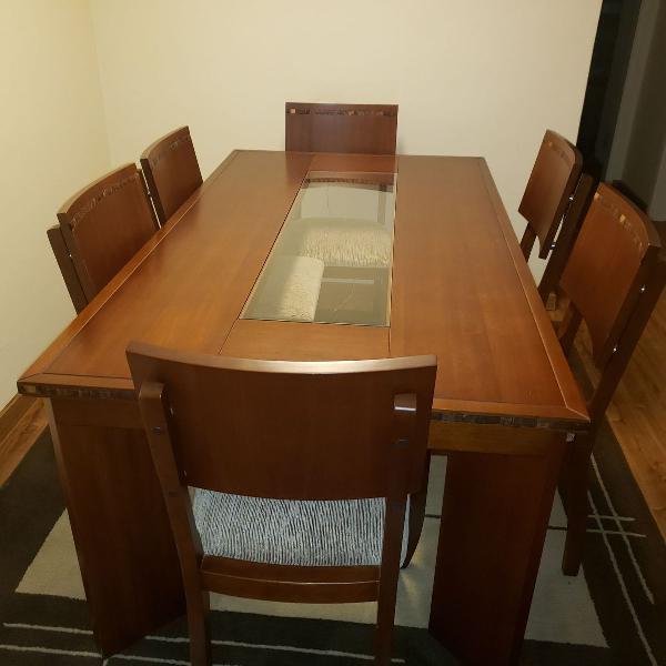 mesa de jantar com 6 cadeiras