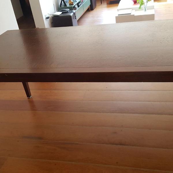 mesa jantar artefacto