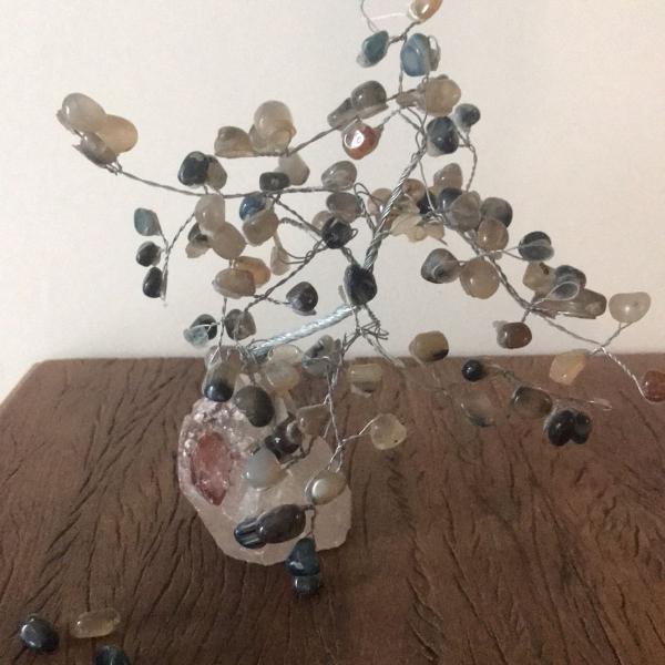 rvore de pedras semi preciosas