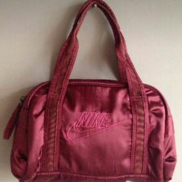 Bolsa Nike - descontraída