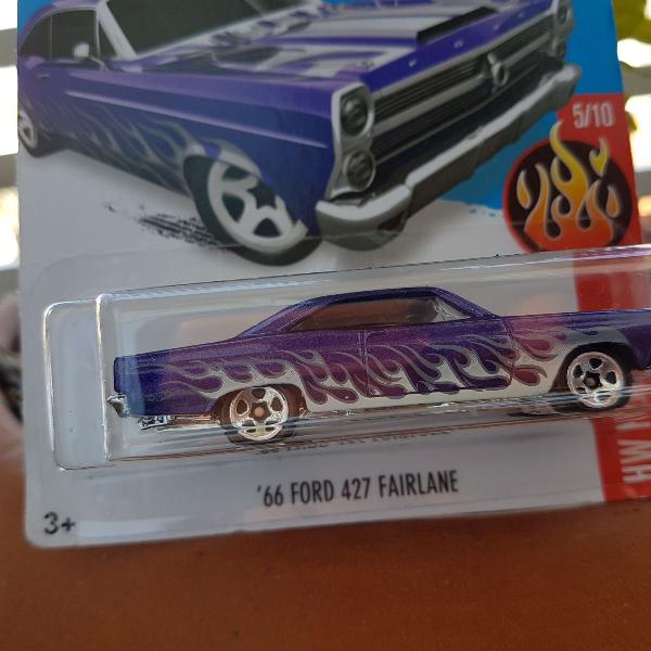 g-124 miniatura hot wheels '66 ford 427 fairlane roxo