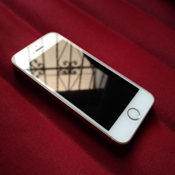 iphone se 64gb