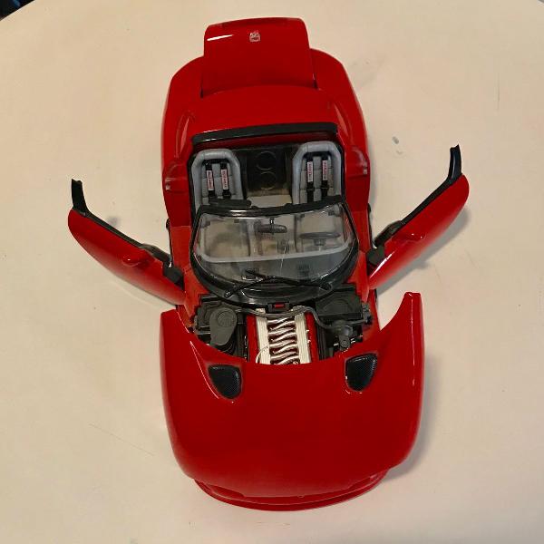 miniatura viper vermelho rt