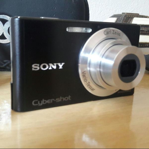 Camera Digital Sony 14.1 Megapixel