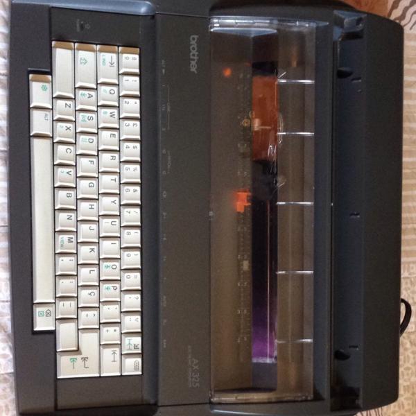 Maquina de Datilografia Eletrica