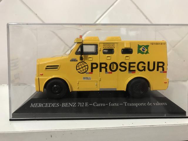 Miniaturas carros de serviços