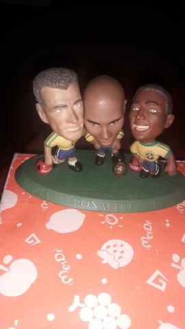 Vendo p quem gostar de colecionar.boneco da copa original da