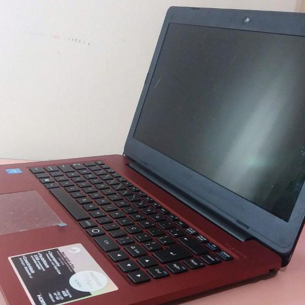 notebook vermelho positivo