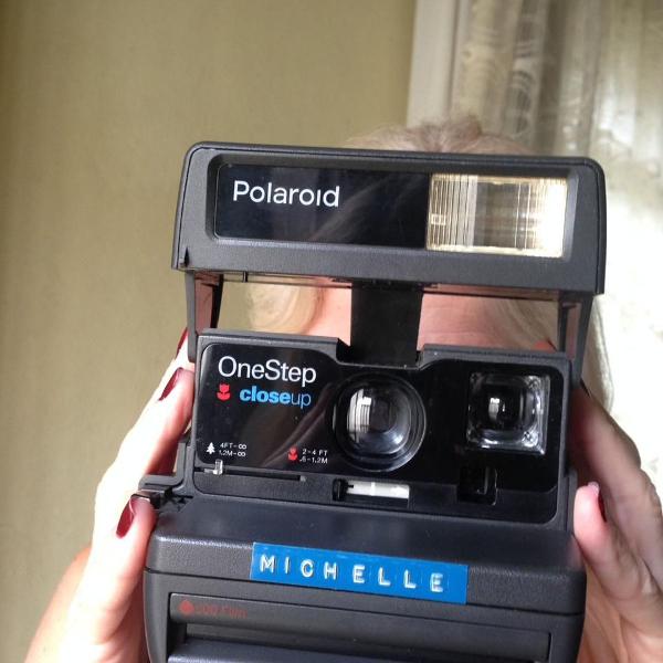 polaroid - onestep close up