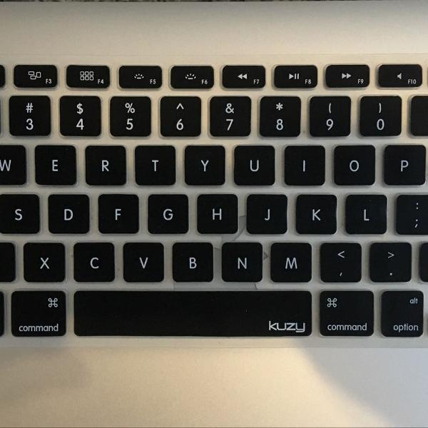 protetor teclado macbook kuzy