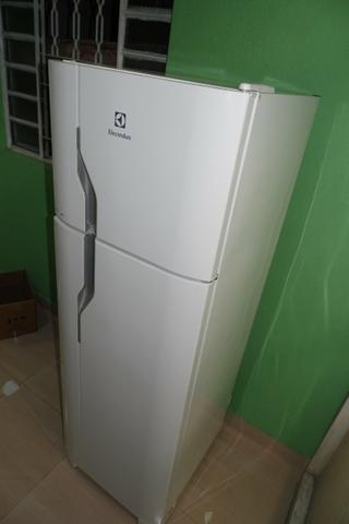 Geladeira Electrolux Dc35a Cycle Defrost