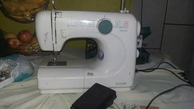 Máquina de costura elgin genius