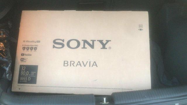 TV Sony smart 32 polegadas zera na caixa
