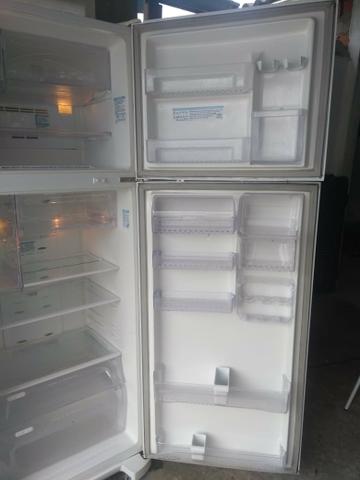 Vendo geladeira usado Electrolux frostfree.volt 