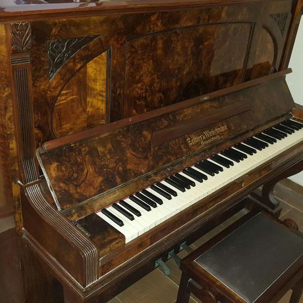 Piano alemão Zeitter &amp; Winkelmanm (completo) + banqueta