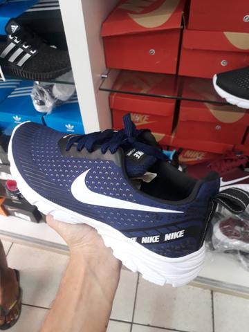 Tenis Nike