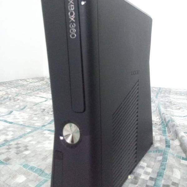Xbox 360 COM DEFEITO