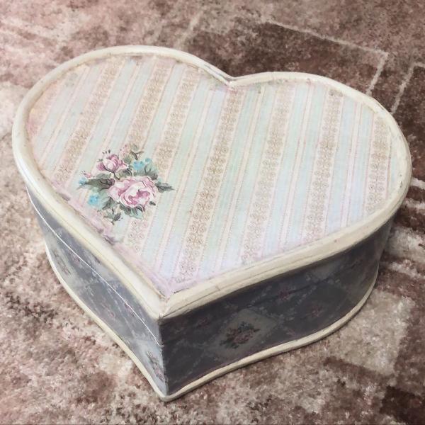 caixa decorativa coração