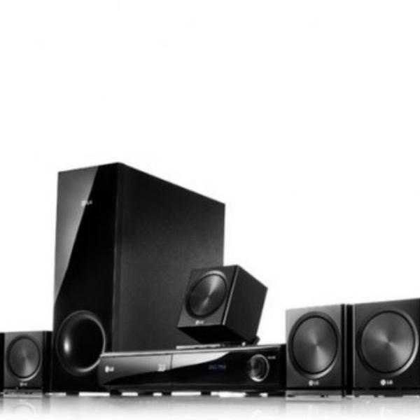 home theater lg hb806sv / preto / bivolt / blu-ray 3d / 5.1