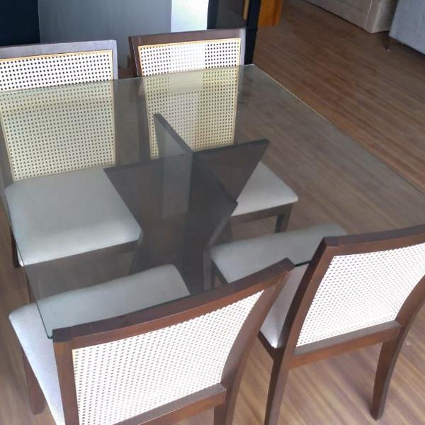 mesa quadrada (110cm x 110cm - tampo de vidro) + 4 cadeiras