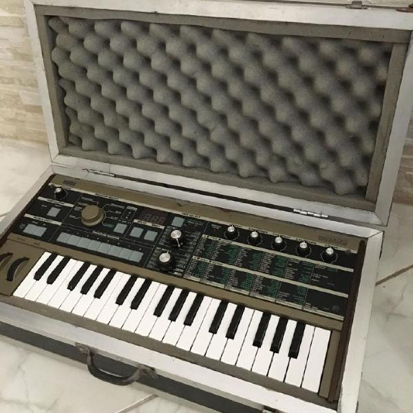 sintetizador microKORG MK-1