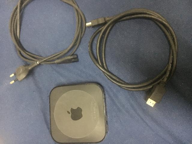 Apple TV com controle